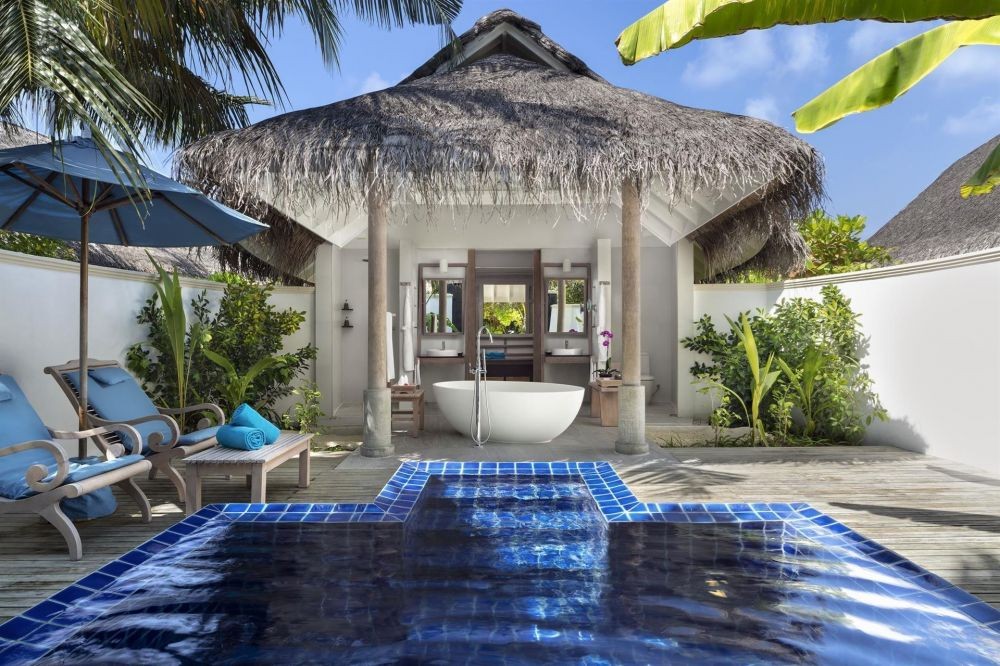 Sunrise/ Sunset Beach Pool Villa, Anantara Dhigu Resort & Spa 5*