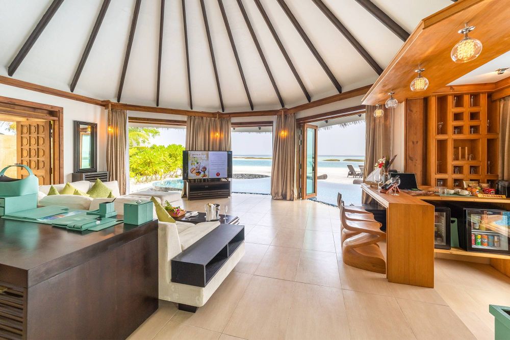 3-Bedroom Royal Beach Suite With Infinity Pool, Kihaa Maldives 5*