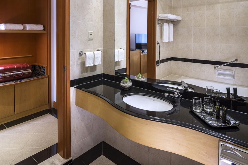 Superior Room, Furama RiverFront 4*