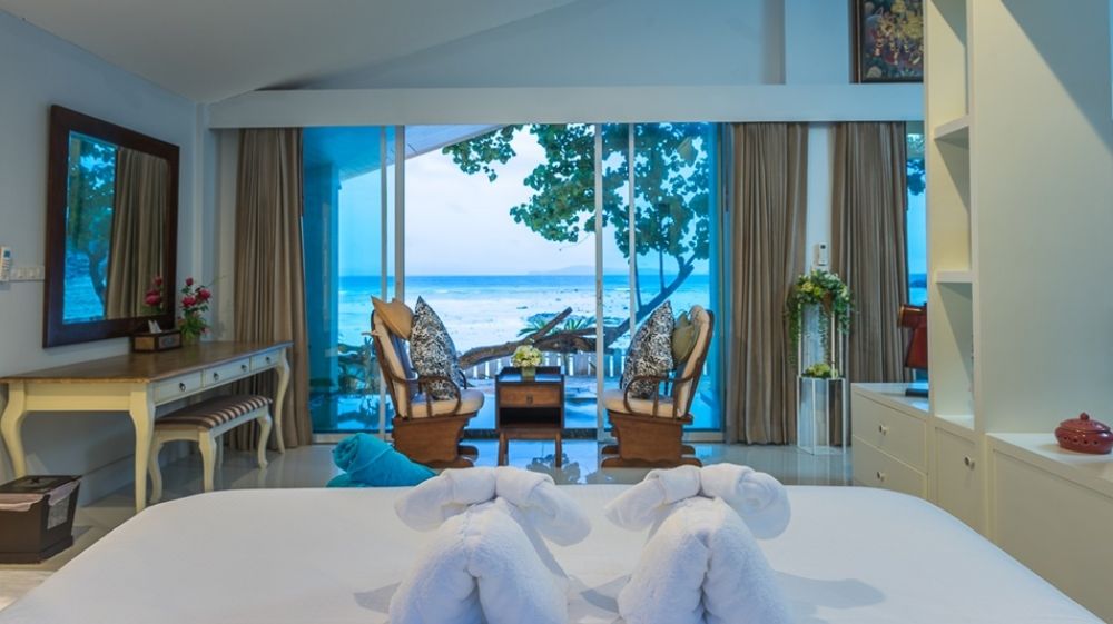 Beach Front Suite, Racha Island Resort 4*