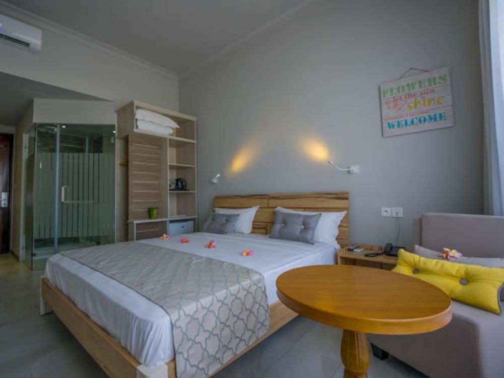 Comfort Room, Le Peninsula Bay 3*