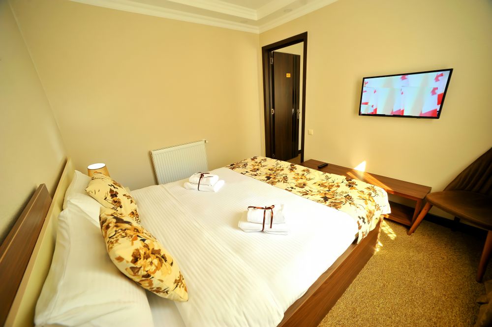 Luxe, Park Hotel Batumi 3*