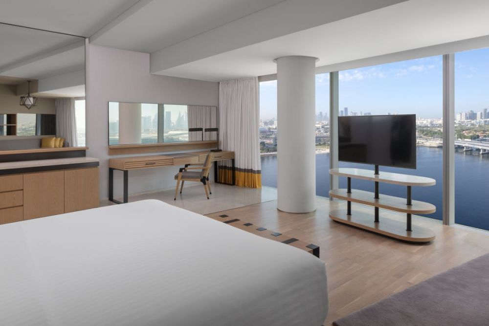 M Club King Room, Marriott Marquis Dubai Jewel of the Creek 5*