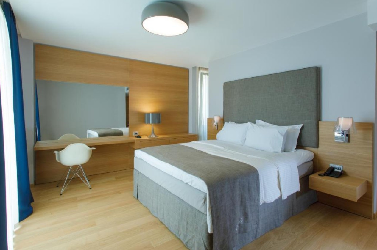 Junior Suite, Buze 4*