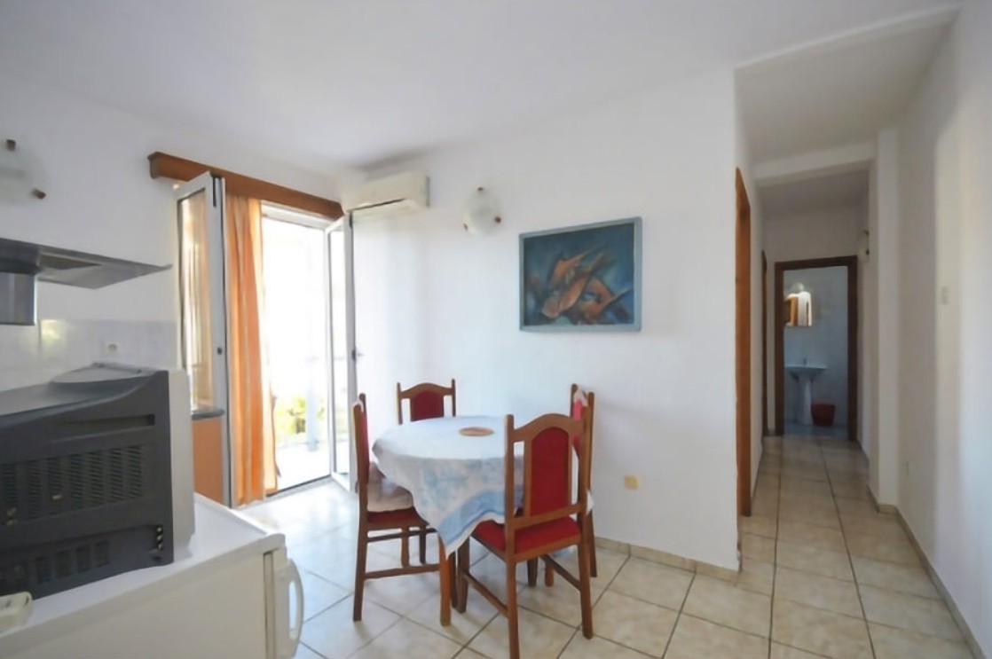 2 Bedroom Apartment 04, Milos 3*