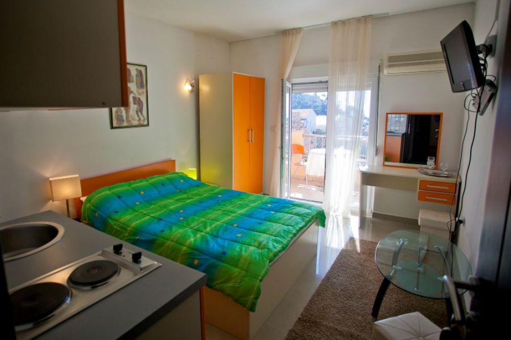 Studio 02 Sea View, Andric Apartments 4*