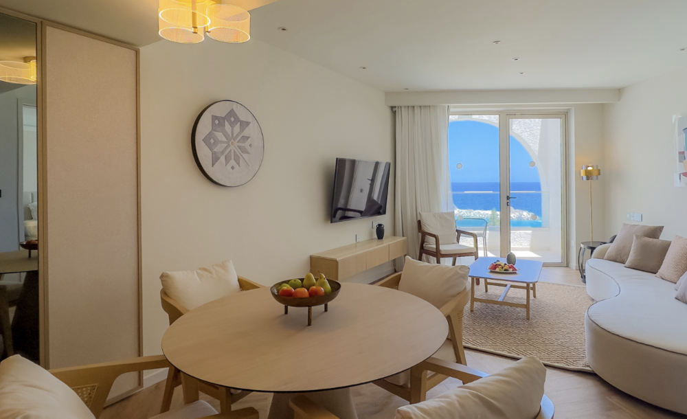 The Grand Suite, Golden Coast Beach Hotel 4*