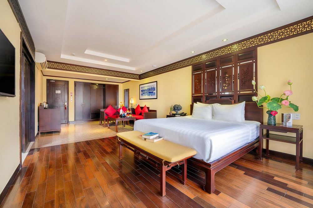 Signature Suite, Hoi An Central Boutique Hotel 4*