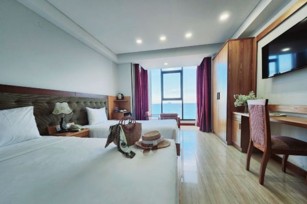 Premier Double or Twin Ocean View, Happy Light 3*