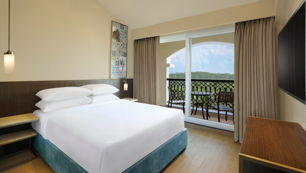 Suite Room, Fairfield By Marriott Calangute 4+