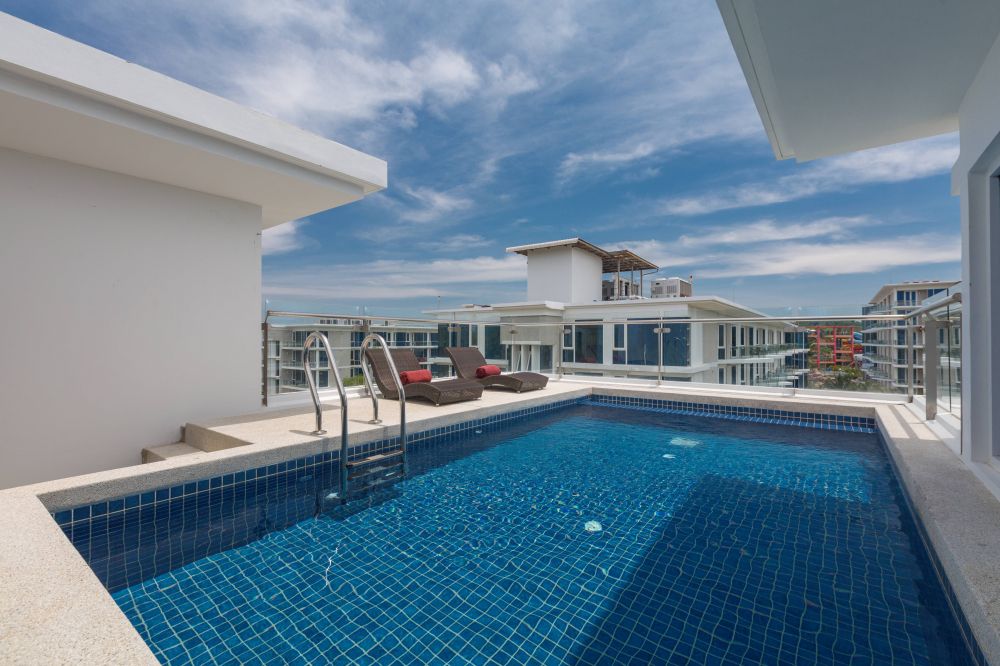 3 Bedroom Penthouse Pool Suite with Kitchen, Splash Beach Resort (ex. Grand West Sands Resort & Villas) 5*