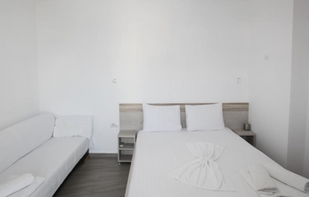 TRIPLE ROOM WITH BALCONY, Vila Dodaj 3*