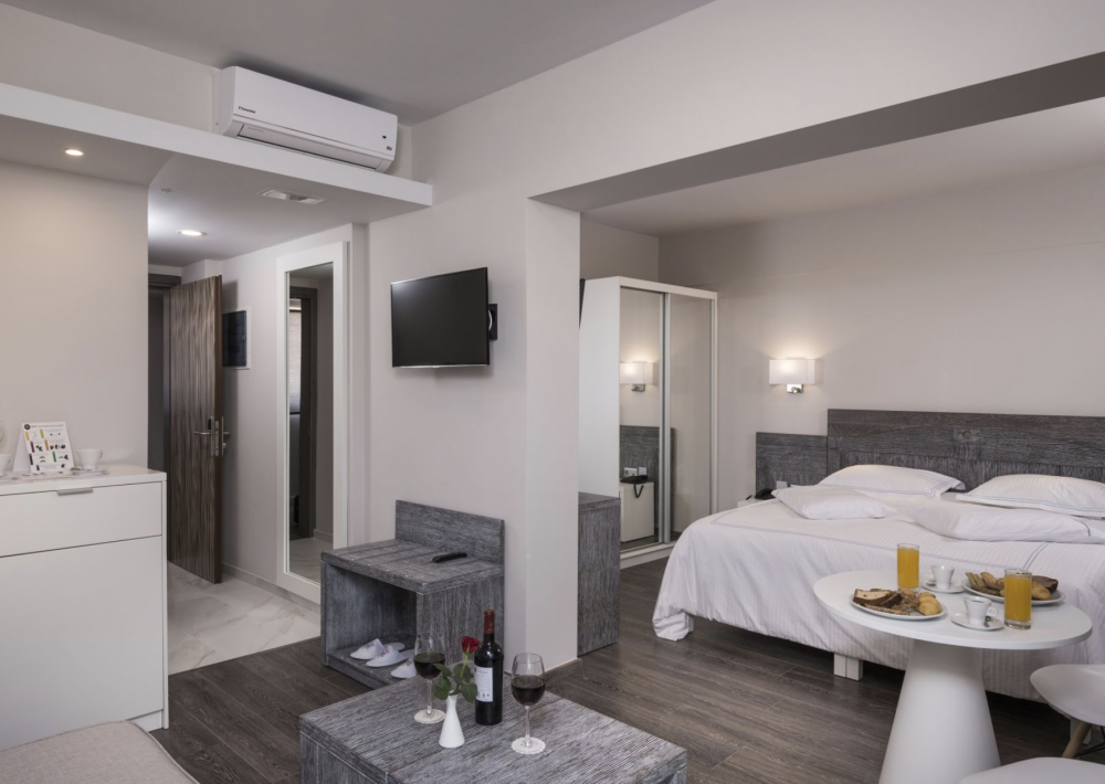 Smart Suite, Bio Suites Hotel 4*