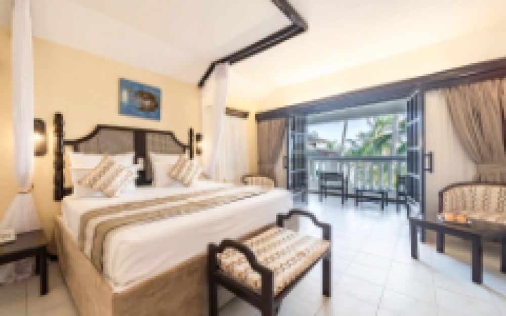 Suite, PrideInn Flamingo Beach Resort 4*