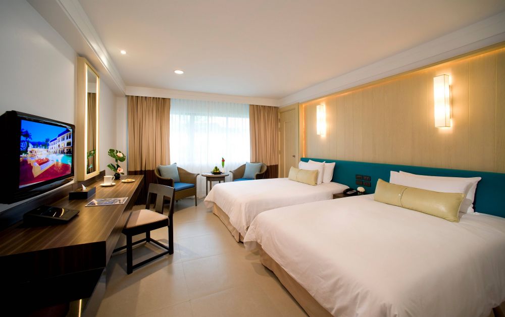 Superior Room, Sawaddi Patong Resort & Spa By Tolani 4*