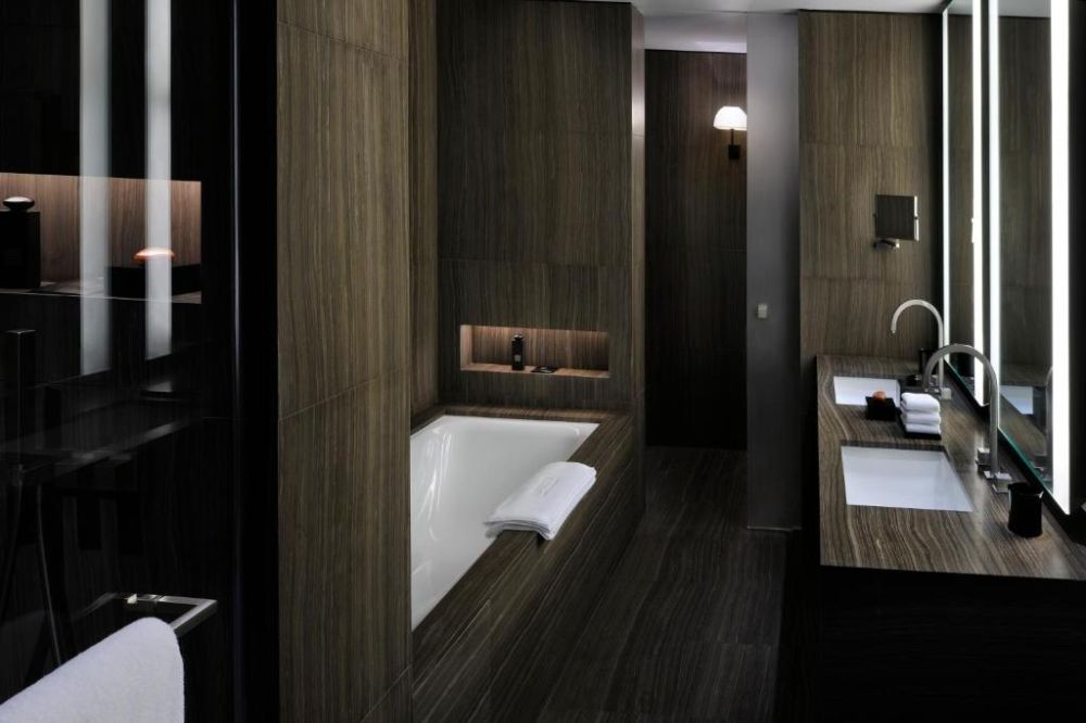 Armani Premiere Suite, Armani Hotel 5*