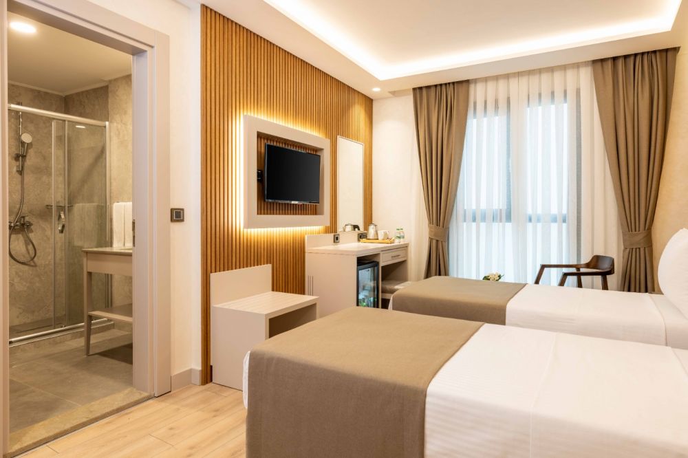 Standard, Carina Gold Hotel 4*