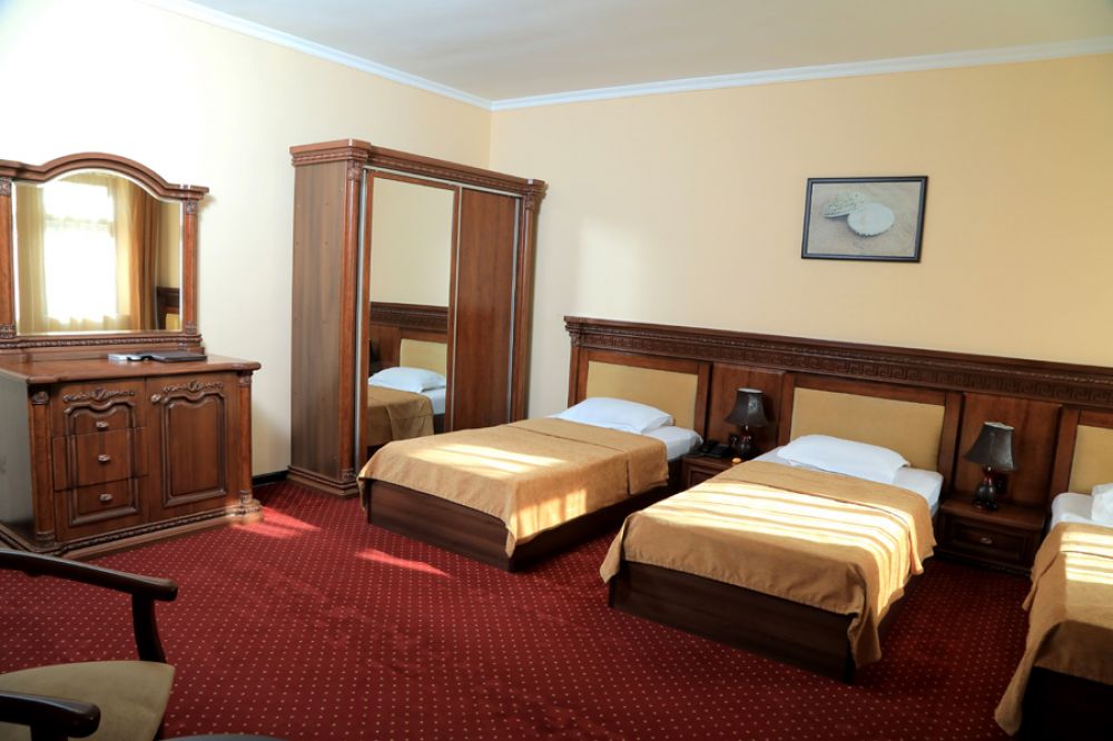 Triple Room, Diyora 4*