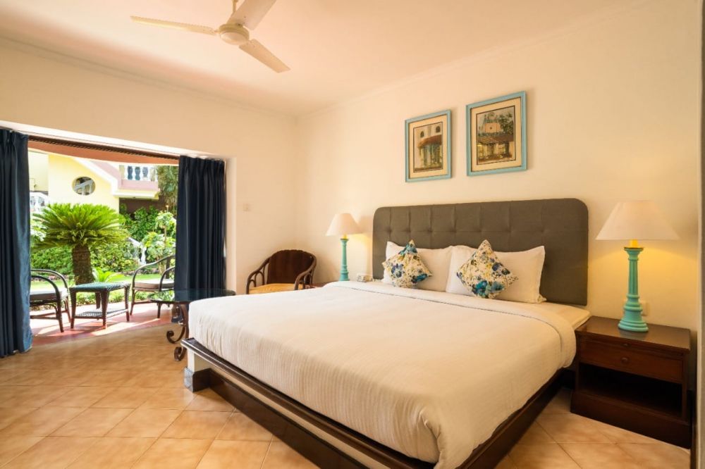 Deluxe, Coconut Grove Resort 4*