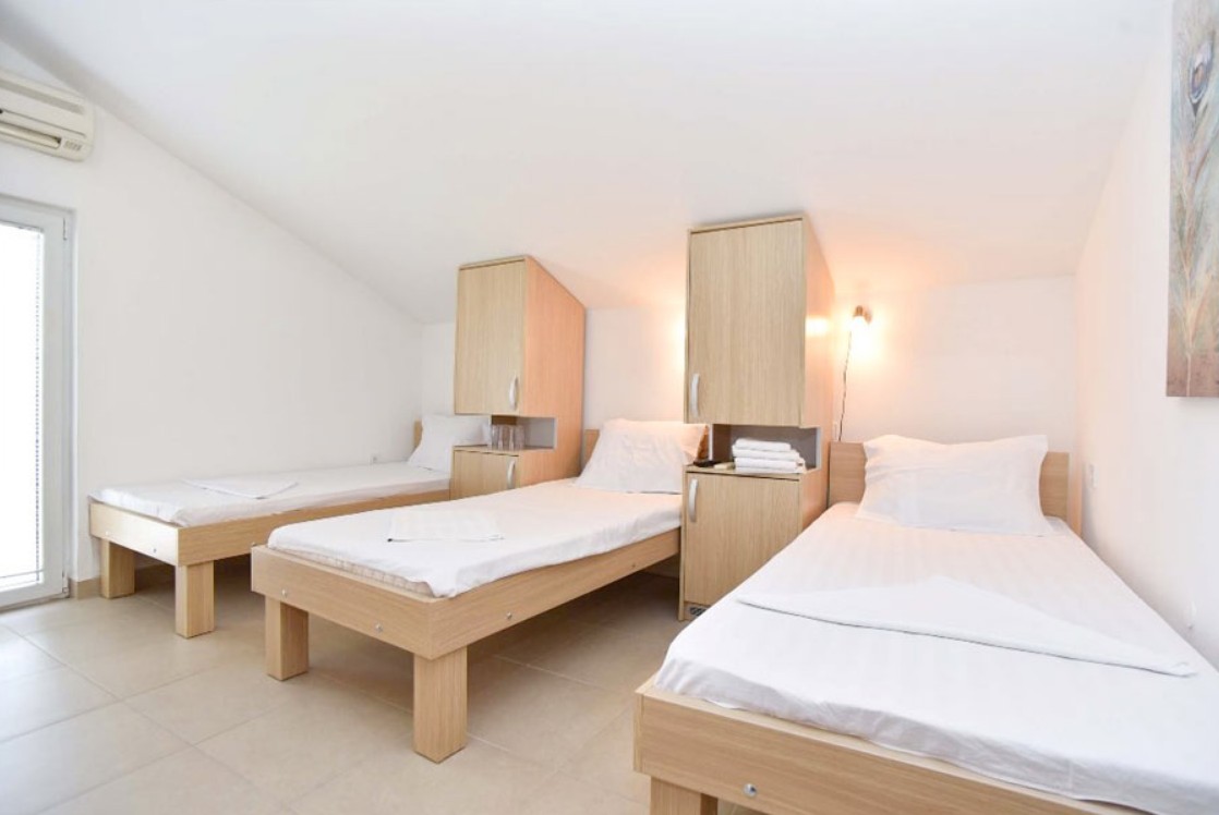 Twin Room Mansard, Ivo 3*