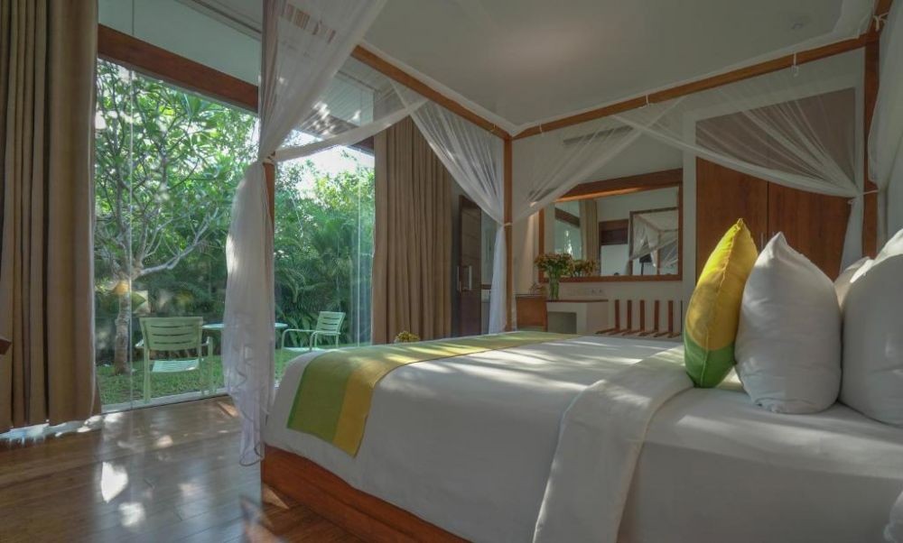 Garden Villa, Calamansi Cove 4*