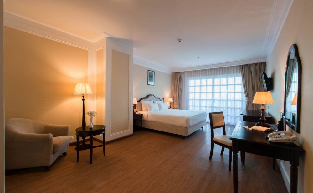 Grand Deluxe Ocean, Sunrise Nha Trang Beach Hotel & Spa 5*