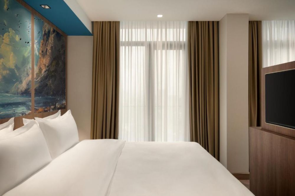 Premium King Room cv with Balcony, La Quinta by Wyndham Batumi 4*