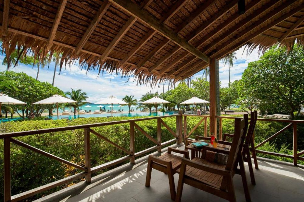 Deluxe Sea View Bungalow, Saii Phi Phi Island Village (ex. Phi Phi Island Village Beach Resort) 4+