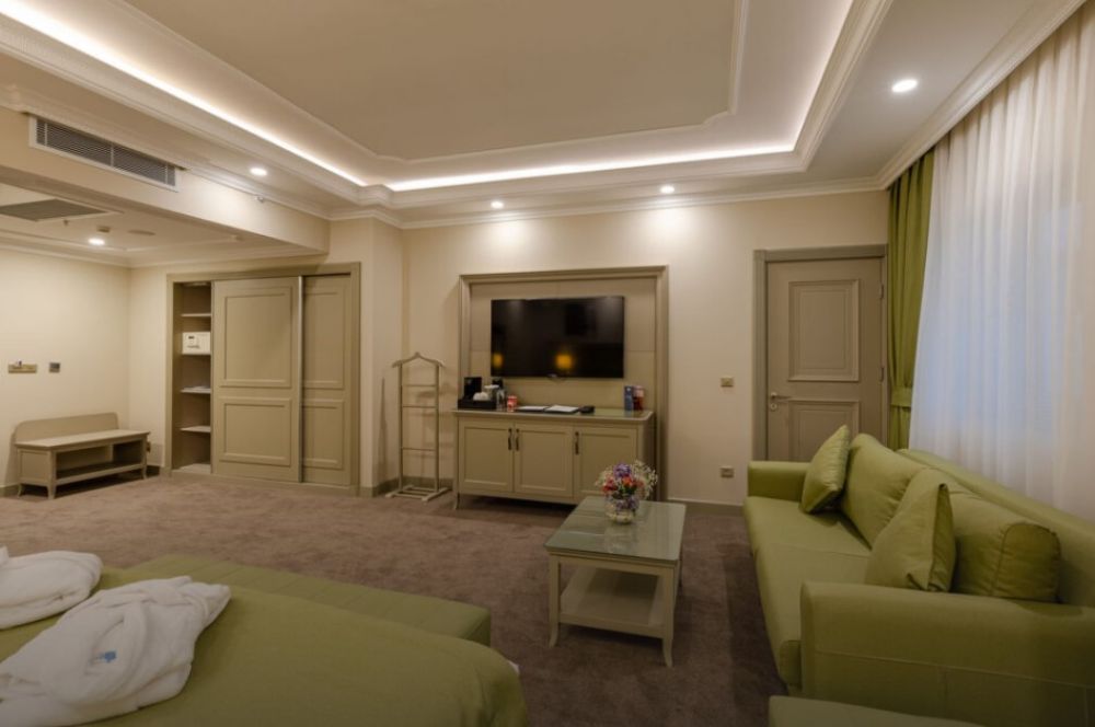 Junior Suite, Hotel London 1889 (ex. Divan Suites Batumi) 5*