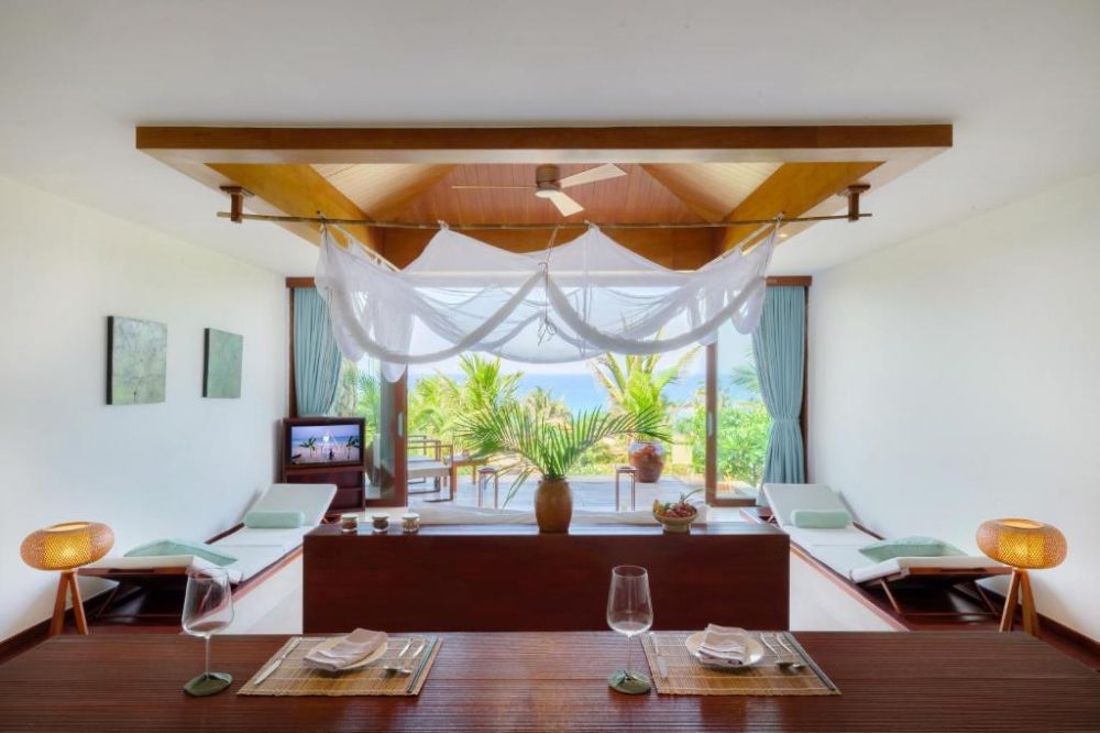 2 Bedroom Ocean View Suite, Fusion Resort Cam Ranh 5*