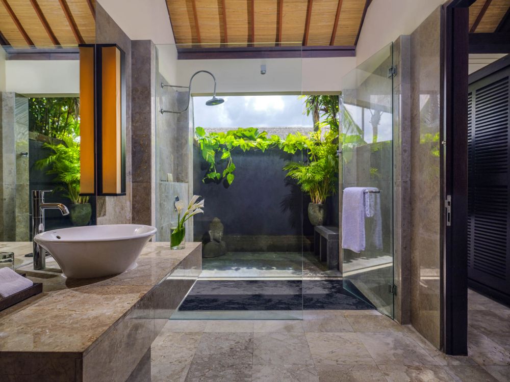 3 Bedroom Royal Pool Villa, Peppers Seminyak 5*