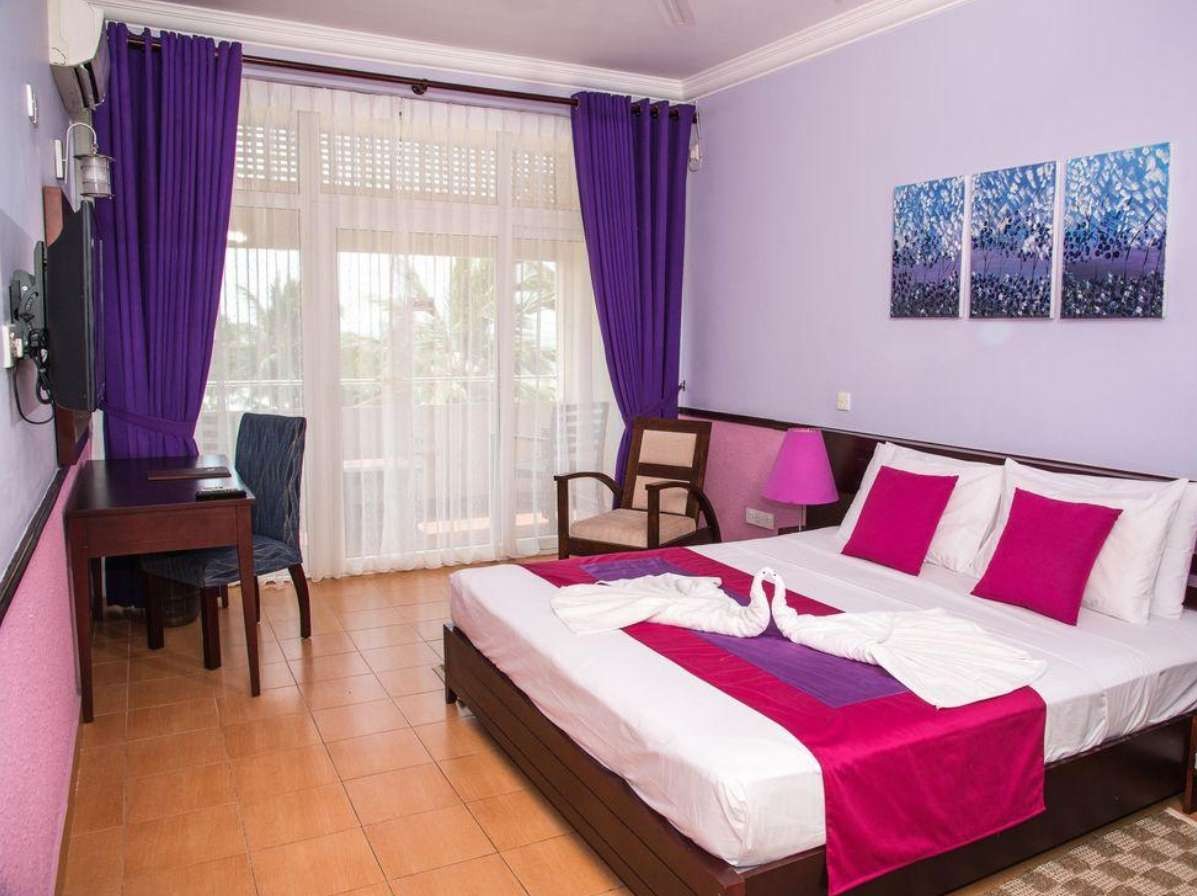 Standard, Paradise Beach Hotel Negombo 3*