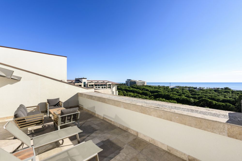 Jade Family, Regnum Carya Golf & Spa 5*