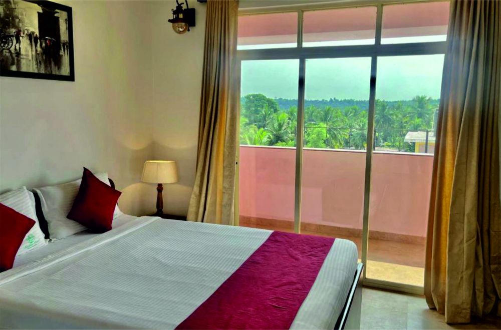 Premium, Martins Crest Goa 3*