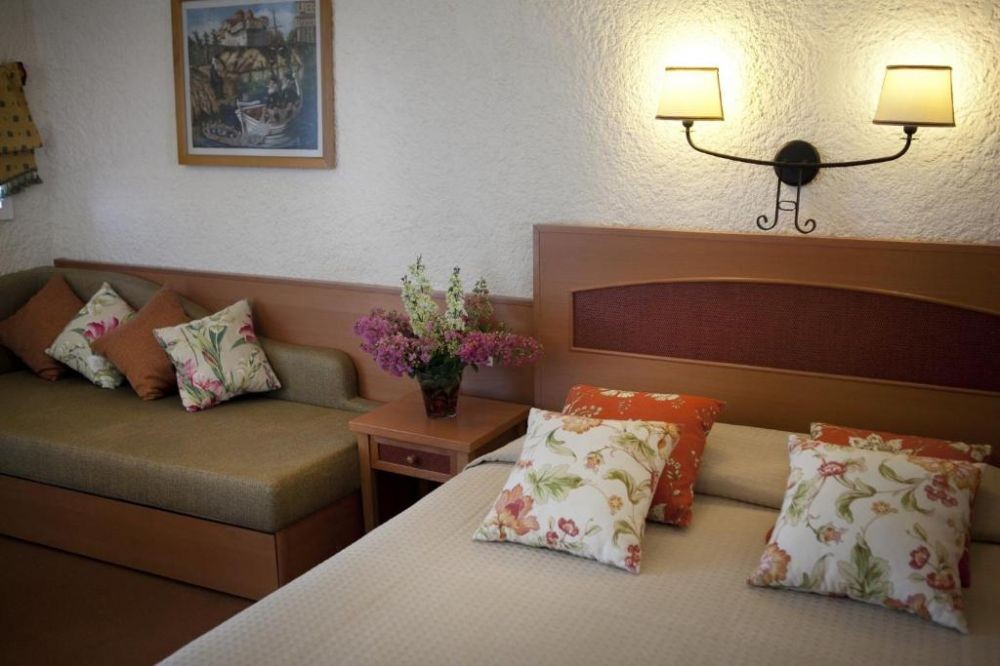 Standard Room MV/SV, Athos Palace 4*