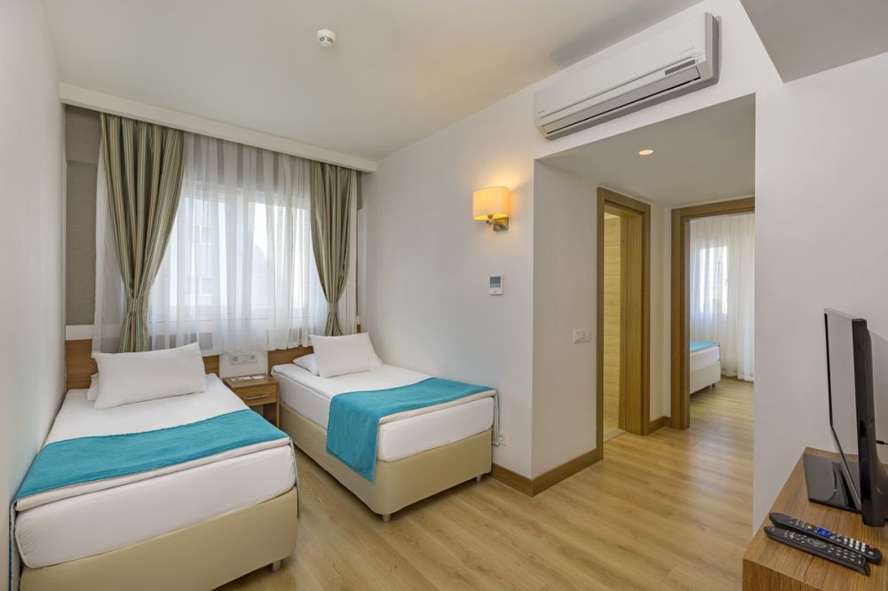 Family Deluxe Room, Grand Park Lara 5*