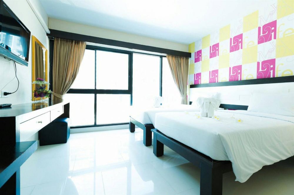 Studio, Neo Hotel 3*