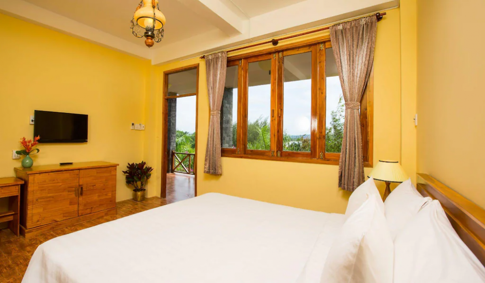 Superior DBL/TWIN/TRPL Room, Chez Carole Resort 3*