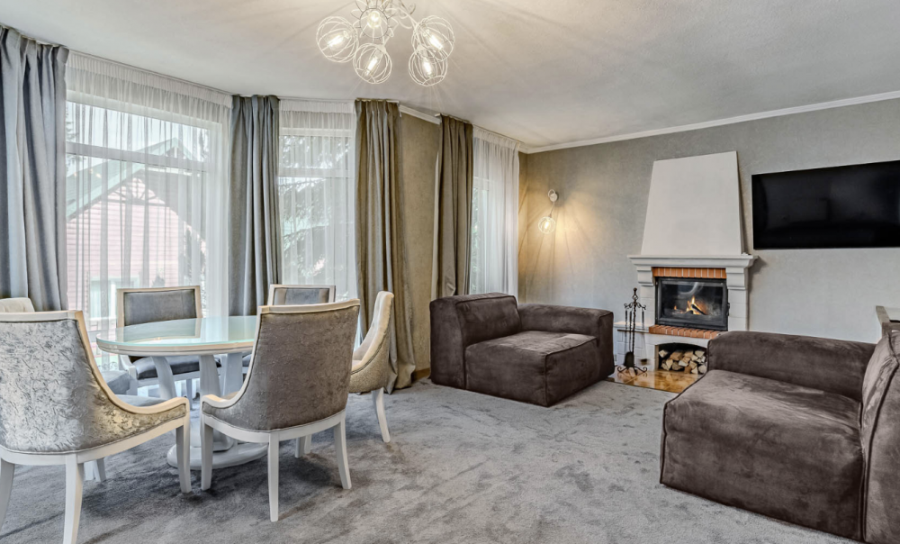 Шале Люкс, Буковель 3*