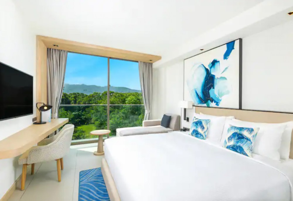 Deluxe Mountain View Room, Hilton Garden Inn Phuket Bangtao 4*