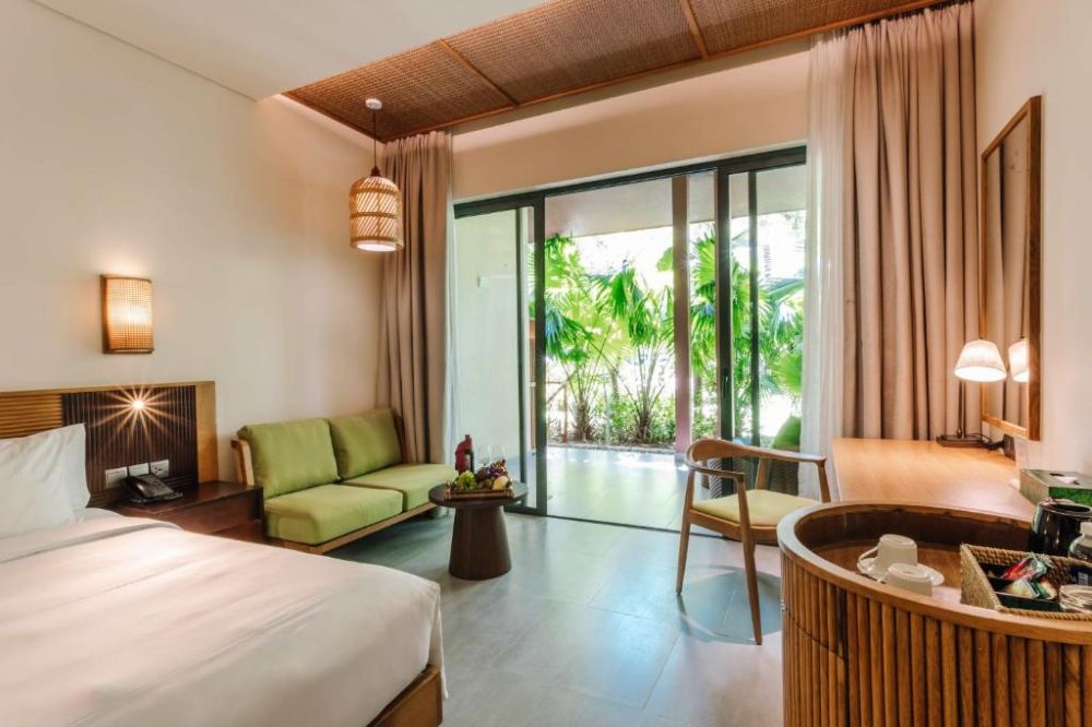 Deluxe GV/PV/OV with Balcony, Dusit Princess Moonrise Beach Resort 5*