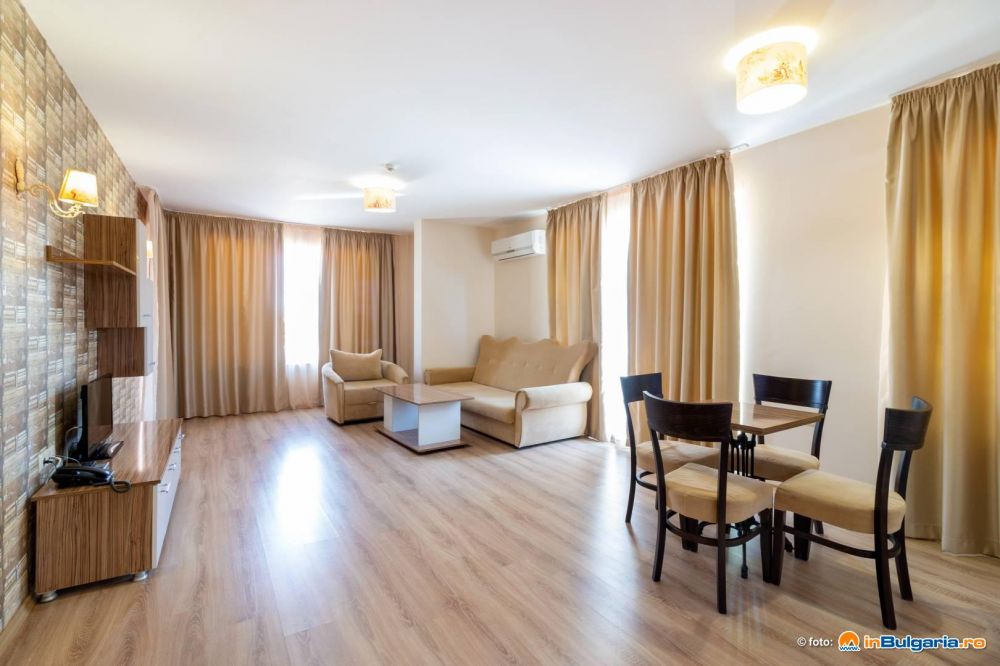 1 BEDROOM APARTMENT, Avenue Deluxe 4*