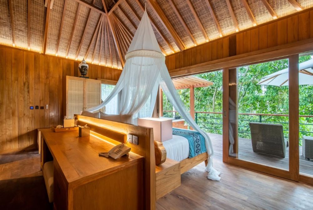 Deluxe Suite with Private Jacuzzi, Kappa Senses Ubud 5*