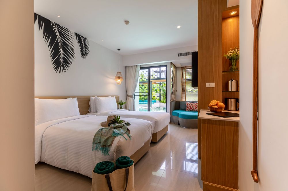 Deluxe Pool Access Room, Outrigger Surin Beach Resort (ex. Manathai Surin Phuket) 4*