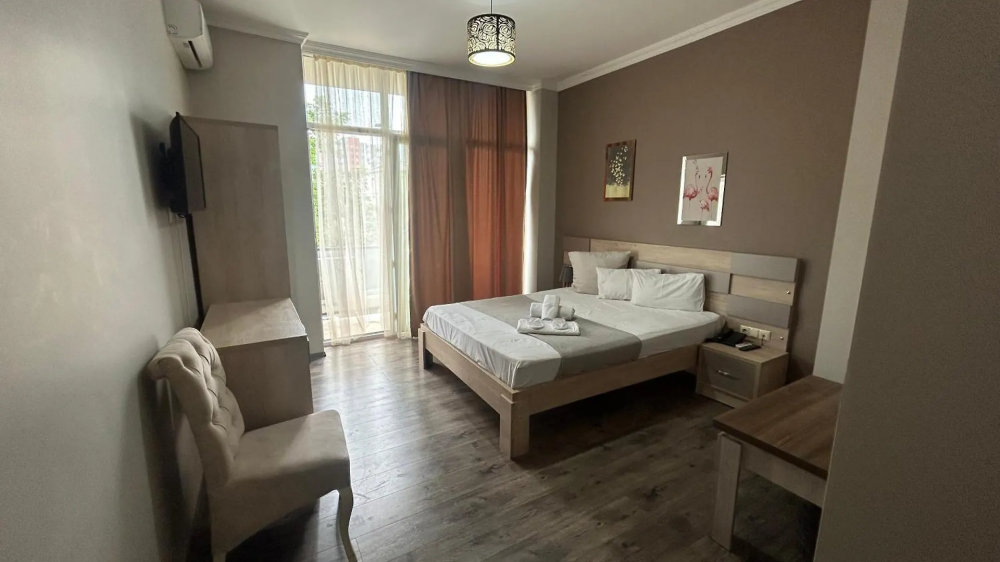 Standard Twin, Wave 3*