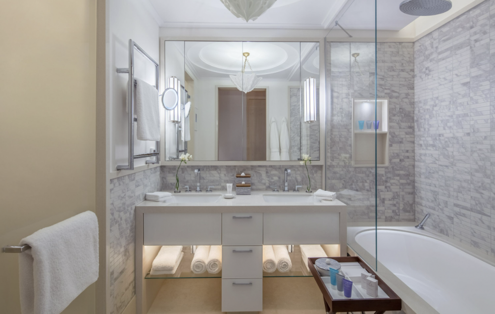 Classic Room Aqua & Baia, Regent Porto Montenegro 5*