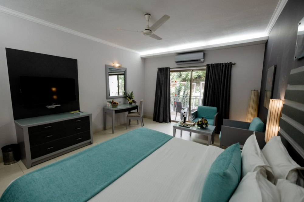 Deluxe GV/PV, Baywatch Resort GOA 4*