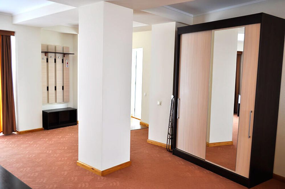 Junior Suite Room, Каприз 