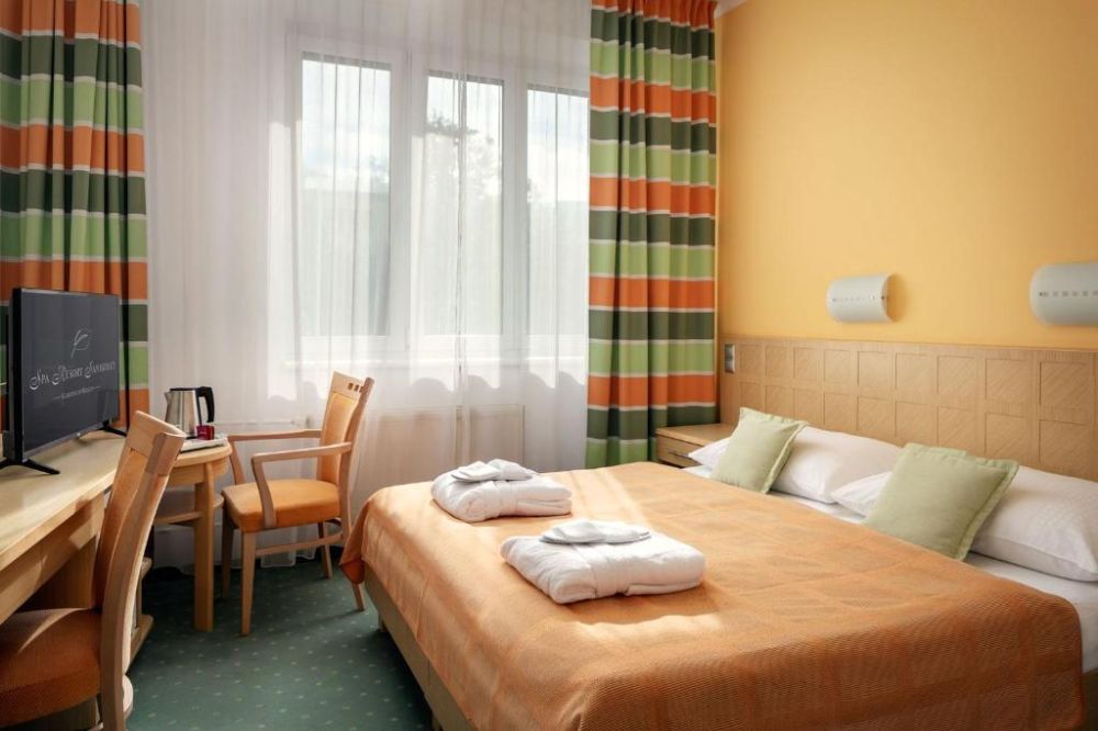 SNGL /DBL/TRPL Room, Spa Resort Sanssouci 4*