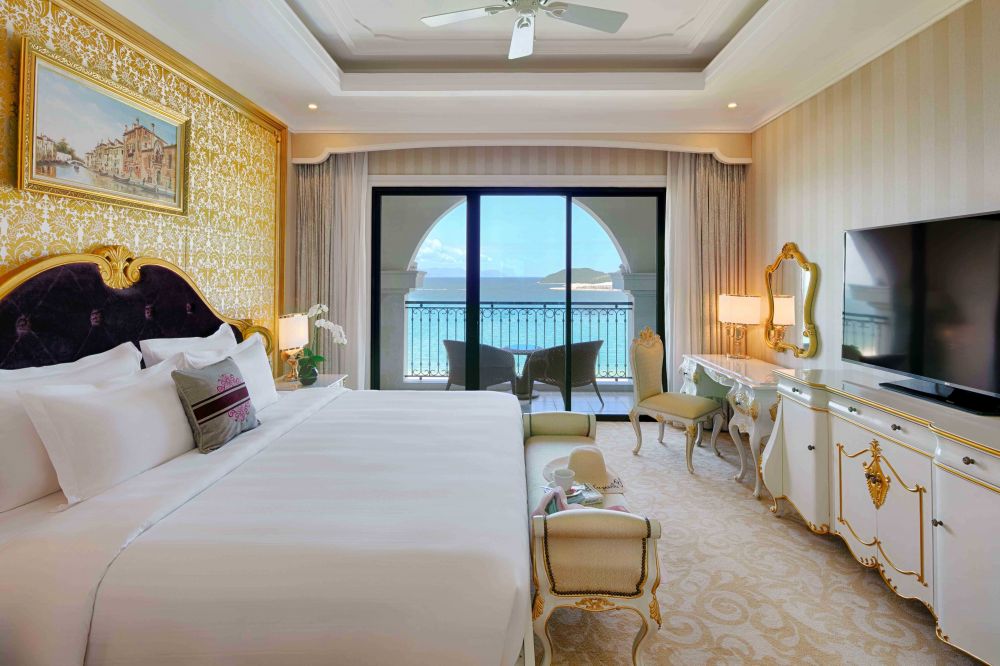 Executive Suite, Vinpearl Discovery Sealink Nha Trang 5*